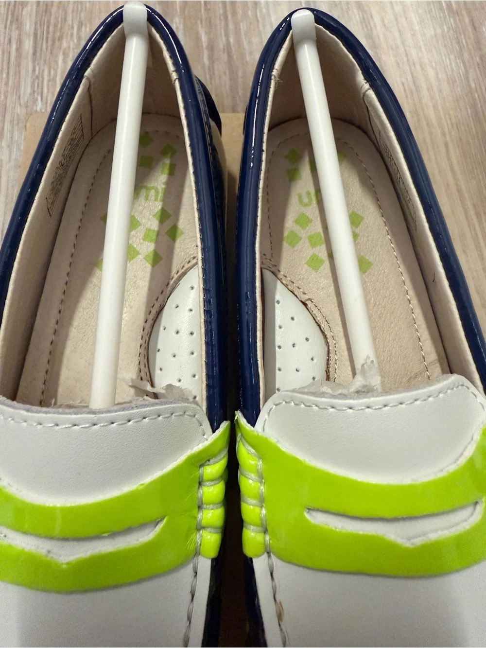 Umi Morie I Genuine Leather Girls Loafers Size 10.5 NIB